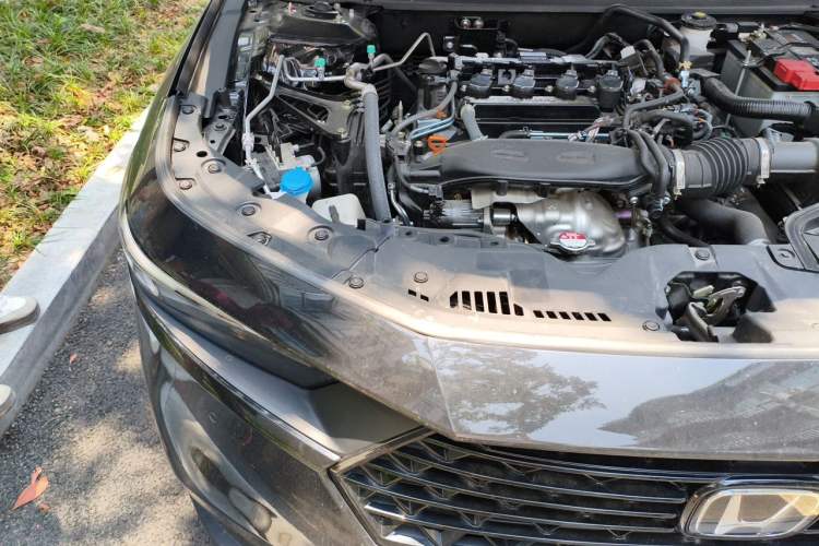 Used Honda Accord 2025 260TURBO Luxury Edition Engine Bay Right