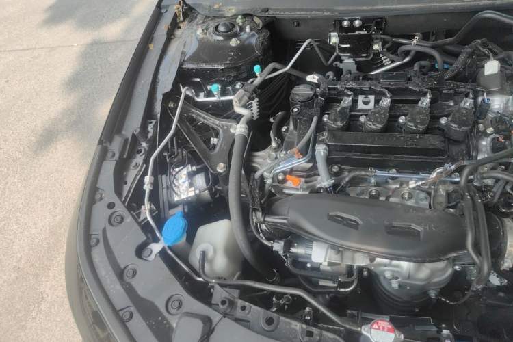 Used Honda Accord 2025 Sport Series 260TURBO Luxury Edition Engine Bay Right