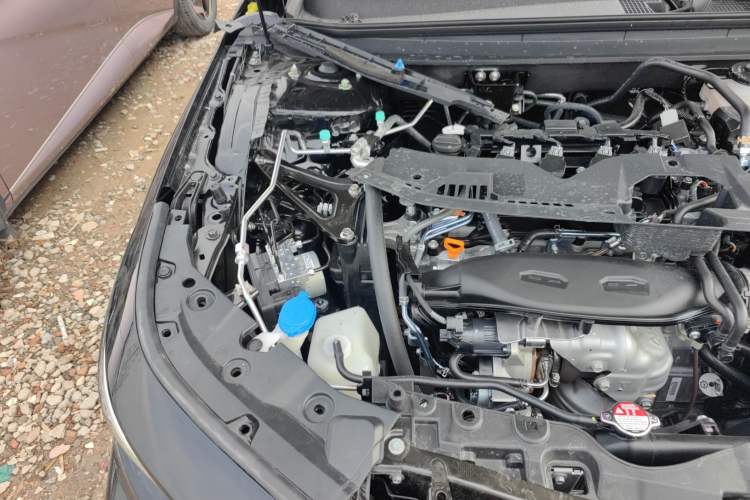 Used Honda Accord 2025 260TURBO Luxury Edition Engine Bay Right