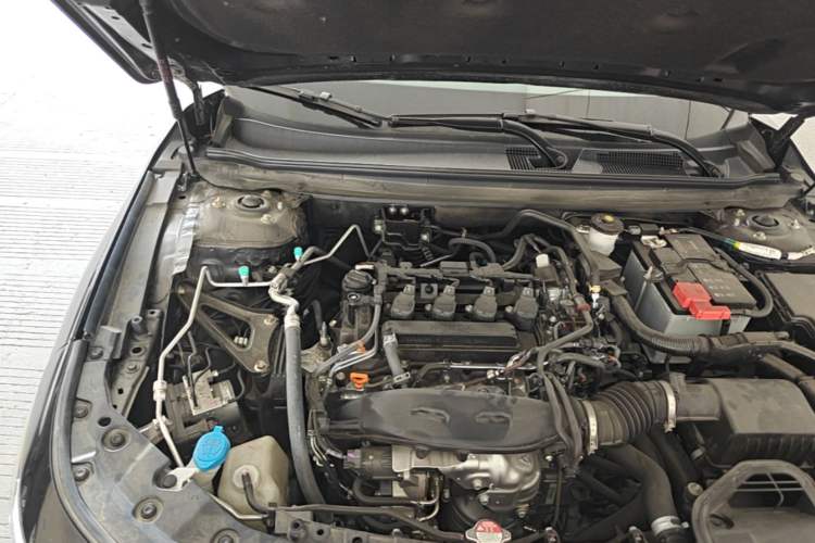 Used Honda Accord 2025 260TURBO Luxury Edition Engine Bay Right