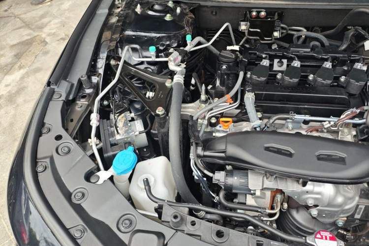 Used Honda Accord 2025 Sport Series 260TURBO Luxury Edition Engine Bay Right