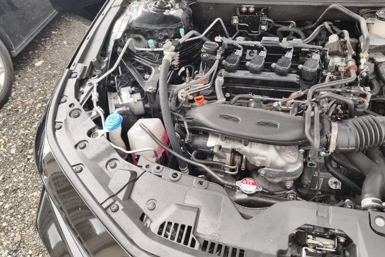 Used Honda Accord 2025 260TURBO Luxury Edition Engine Bay Right