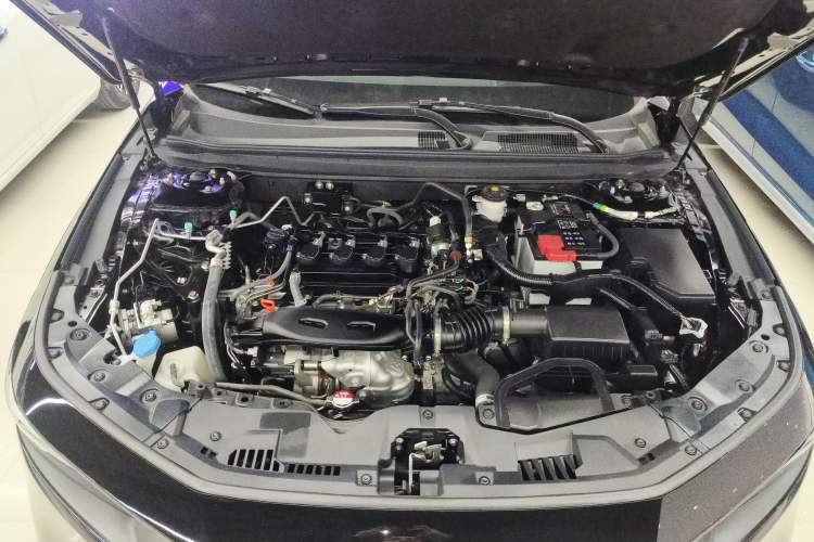 Used Honda Accord 2025 260TURBO Luxury Edition Engine Bay