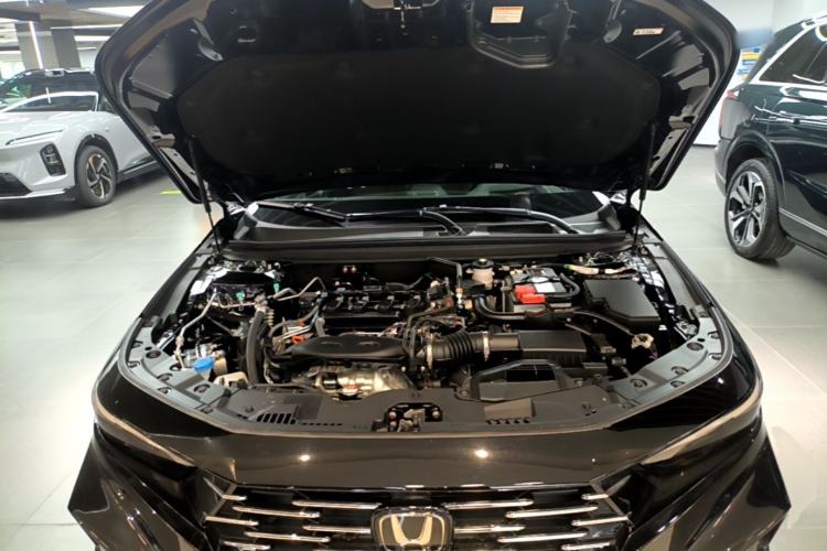 Used Honda Accord 2025 Sport Series 260TURBO Luxury Edition Engine Bay