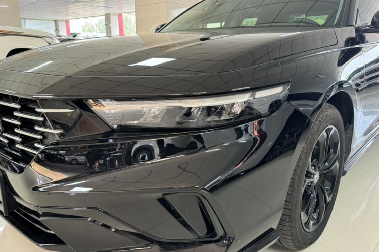 Used Honda Accord 2025 Sport Series 260TURBO Luxury Edition Exterior 1