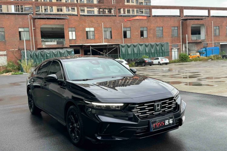 Used Honda Accord 2025 Sport Series 260TURBO Luxury Edition Exterior 2