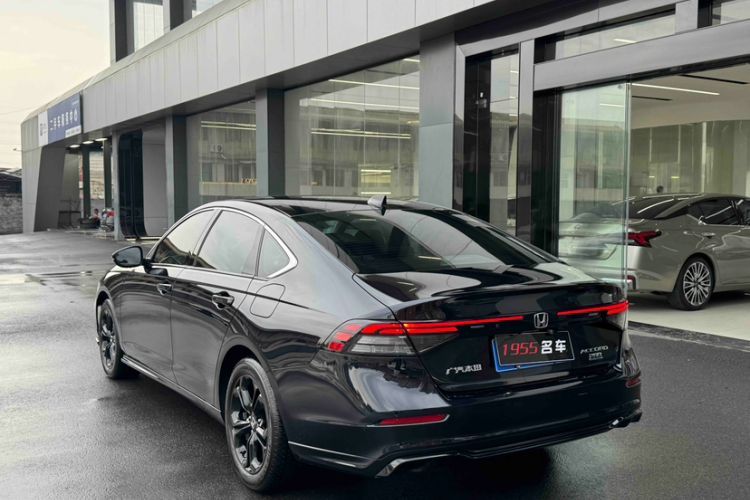 Used Honda Accord 2025 Sport Series 260TURBO Luxury Edition Exterior 3