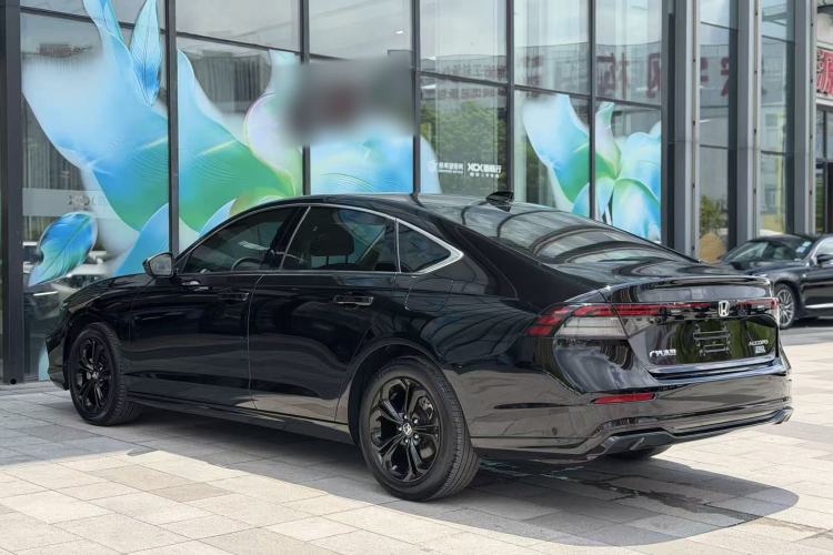 Used Honda Accord 2025 Sport Series 260TURBO Luxury Edition Exterior 4