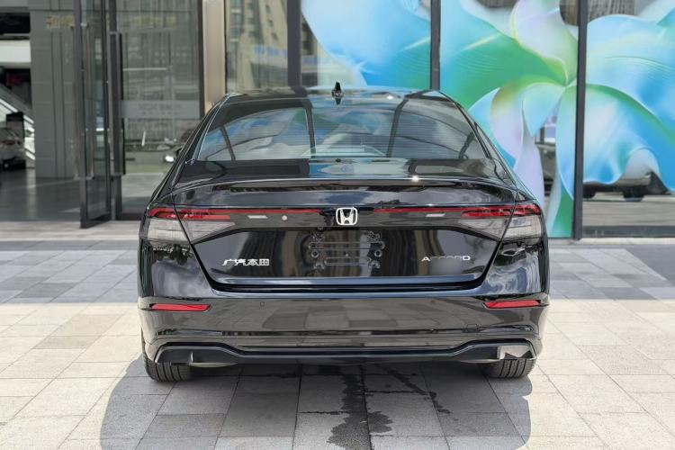 Used Honda Accord 2025 Sport Series 260TURBO Luxury Edition Exterior 5