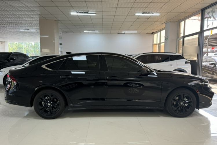 Used Honda Accord 2025 Sport Series 260TURBO Luxury Edition Exterior 7