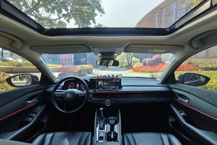 Used Honda Accord 2025 260TURBO Luxury Edition Exterior 9