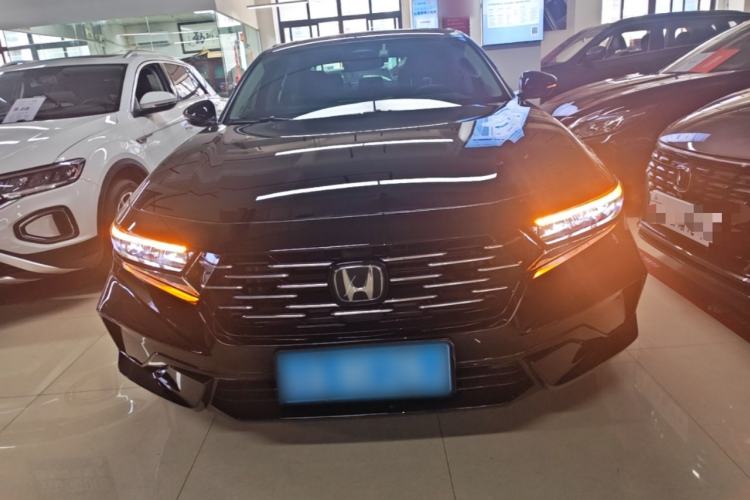 Used Honda Accord 2025 Sport Series 260TURBO Luxury Edition Front
