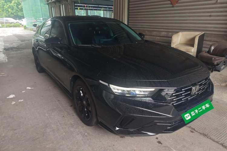 Used Honda Accord 2025 Sport Series 260TURBO Luxury Edition Front Right 45 Deg