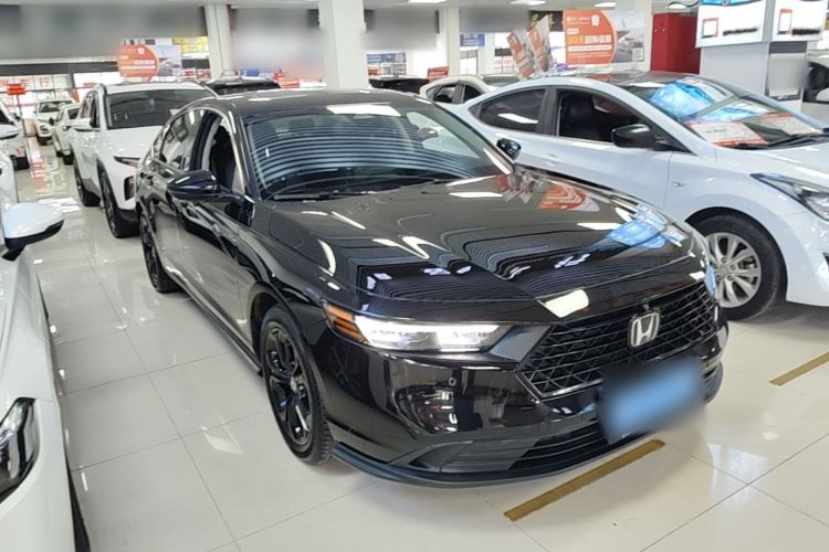 Used Honda Accord 2025 260TURBO Luxury Edition Front Right 45 Deg