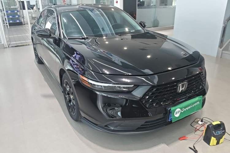 Used Honda Accord 2025 260TURBO Luxury Edition Front Right 45 Deg