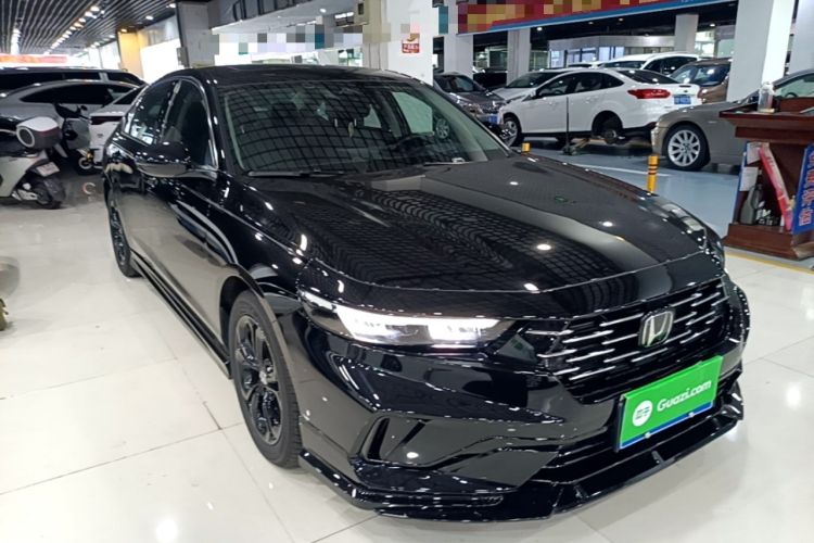 Used Honda Accord 2025 Sport Series 260TURBO Luxury Edition Front Right 45 Deg