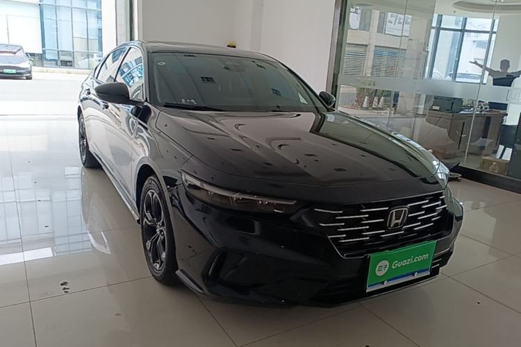 Used Honda Accord 2025 Sport Series 260TURBO Luxury Edition Front Right 45 Deg