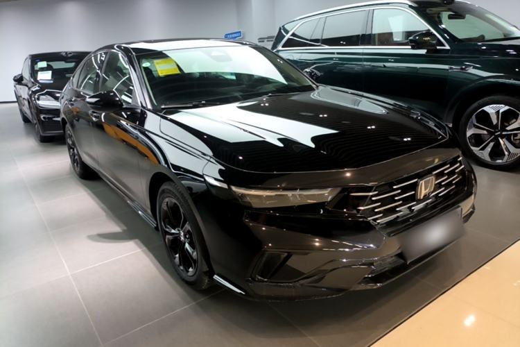 Used Honda Accord 2025 Sport Series 260TURBO Luxury Edition Front Right 45 Deg