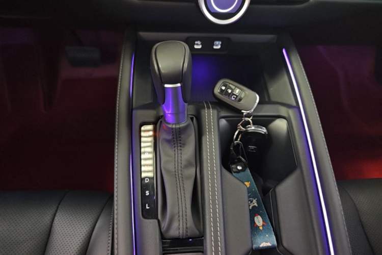 Used Honda Accord 2025 260TURBO Prestige Edition Gear Lever