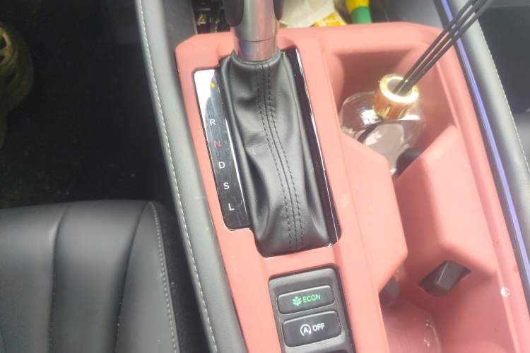 Used Honda Accord 2025 260TURBO Luxury Edition Gear Lever