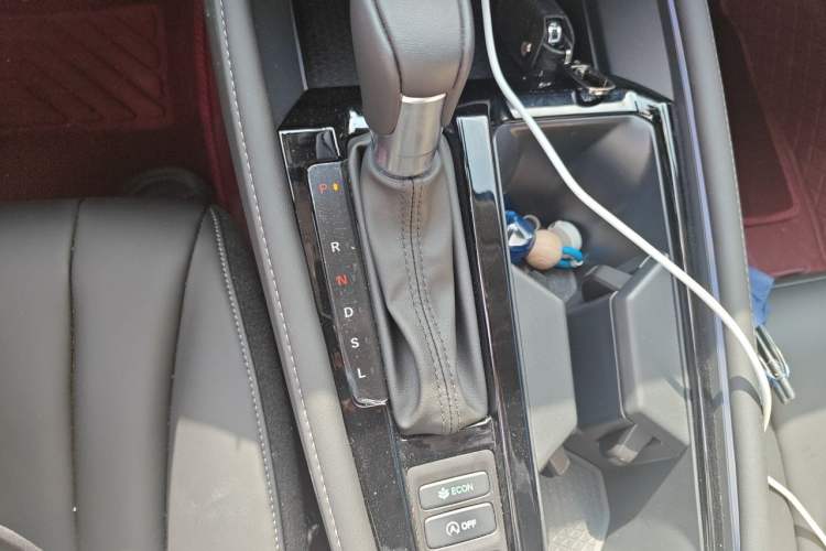 Used Honda Accord 2025 260TURBO Luxury Edition Gear Lever