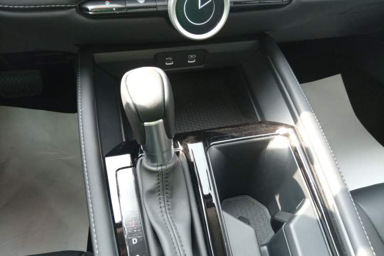 Used Honda Accord 2025 260TURBO Luxury Edition Gear Lever