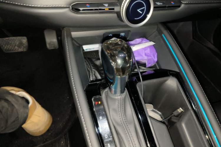 Used Honda Accord 2025 260TURBO Luxury Edition Gear Lever