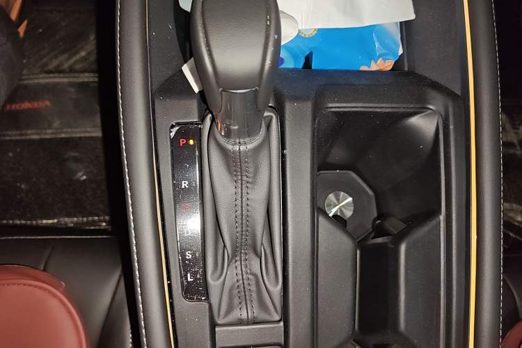 Used Honda Accord 2025 260TURBO Luxury Edition Gear Lever