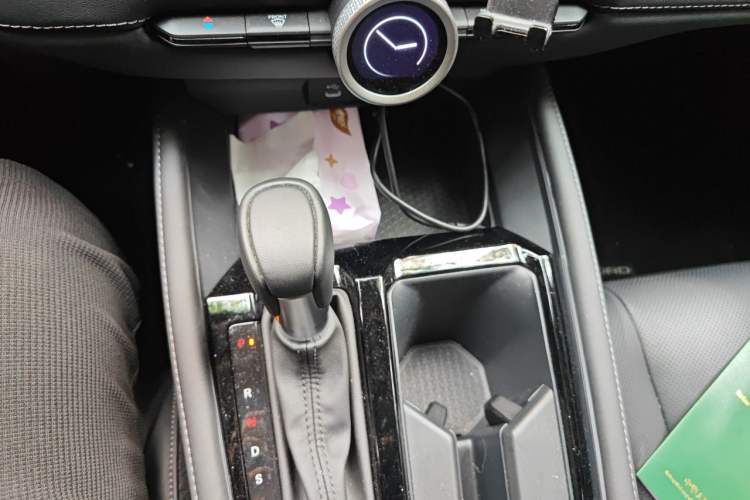 Used Honda Accord 2025 Sport Series 260TURBO Prestige Edition Gear Lever