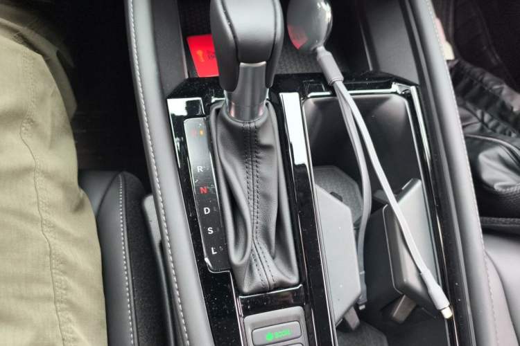 Used Honda Accord 2025 260TURBO Luxury Edition Gear Lever