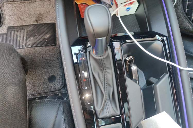 Used Honda Accord 2025 260TURBO Prestige Edition Gear Lever