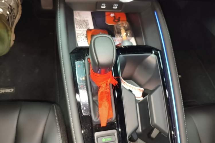 Used Honda Accord 2025 Sport Series 260TURBO Luxury Edition Gear Lever