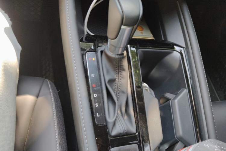 Used Honda Accord 2025 260TURBO Luxury Edition Gear Lever