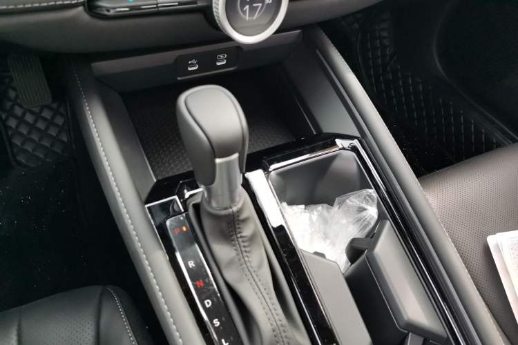 Used Honda Accord 2025 Sport Series 260TURBO Prestige Edition Gear Lever