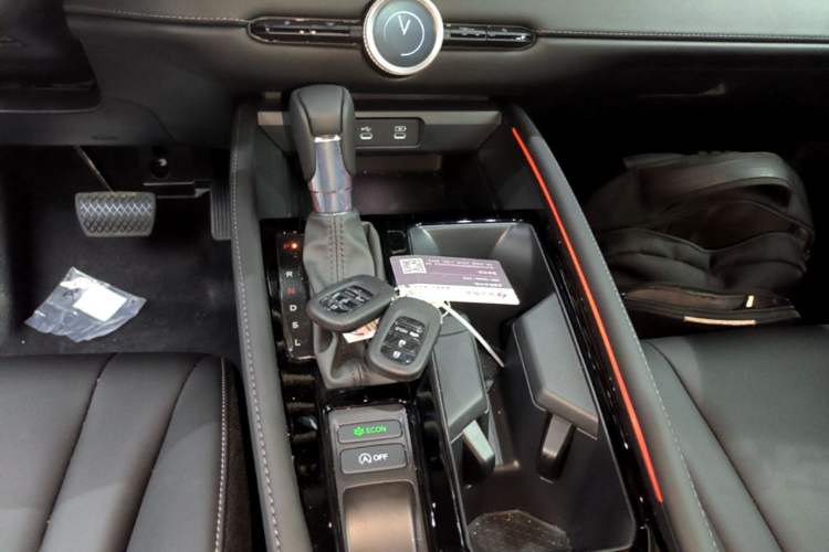 Used Honda Accord 2025 Sport Series 260TURBO Luxury Edition Gear Lever