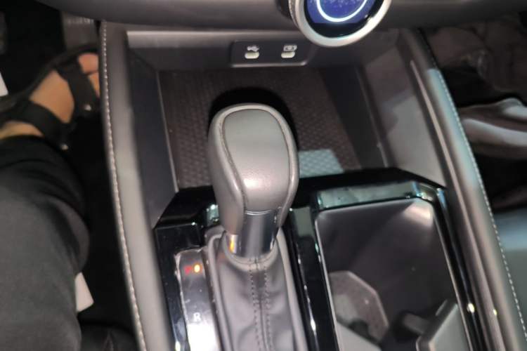 Used Honda Accord 2025 260TURBO Luxury Edition Gear Lever