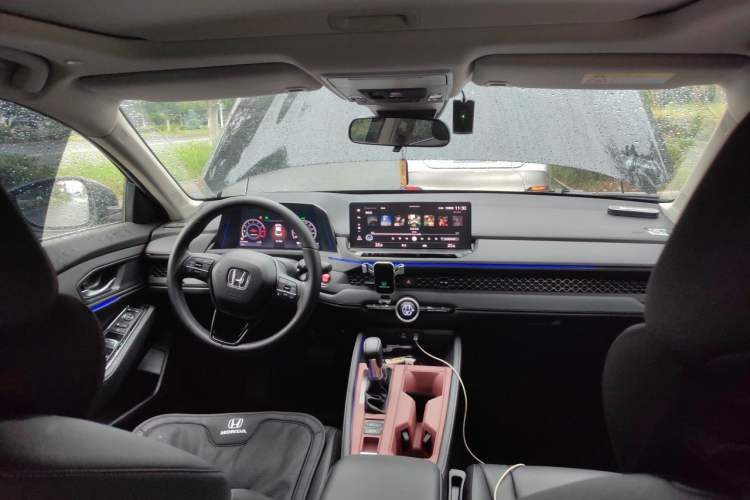 Used Honda Accord 2025 260TURBO Luxury Edition Headliner