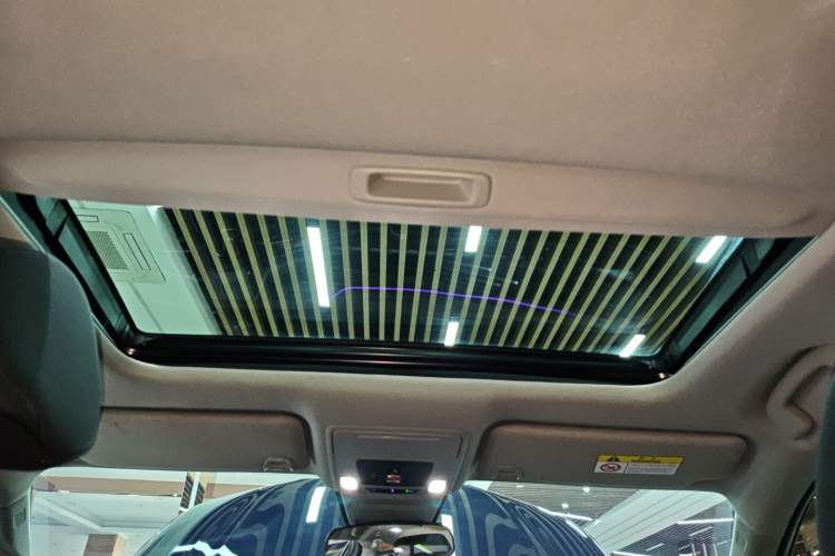 Used Honda Accord 2025 Sport Series 260TURBO Luxury Edition Headliner
