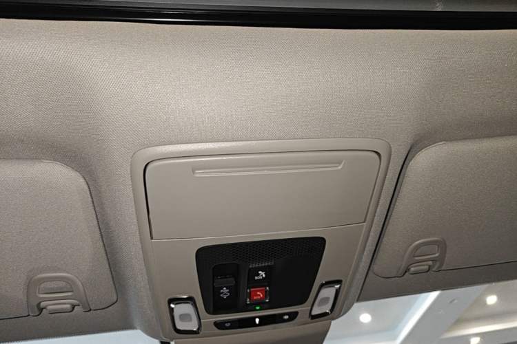 Used Honda Accord 2025 Sport Series 260TURBO Luxury Edition Headliner
