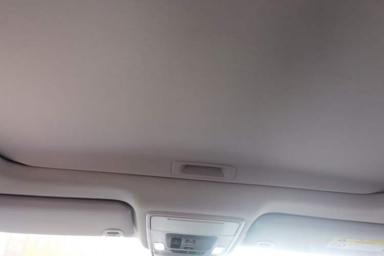 Used Honda Accord 2025 260TURBO Luxury Edition Headliner
