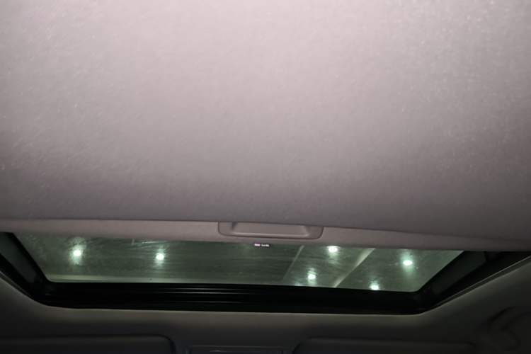 Used Honda Accord 2025 260TURBO Luxury Edition Headliner