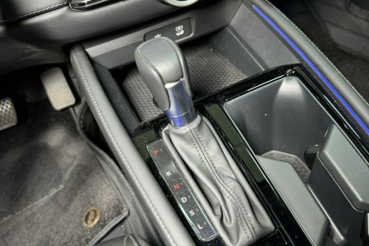 Used Honda Accord 2025 Sport Series 260TURBO Luxury Edition Interior 11