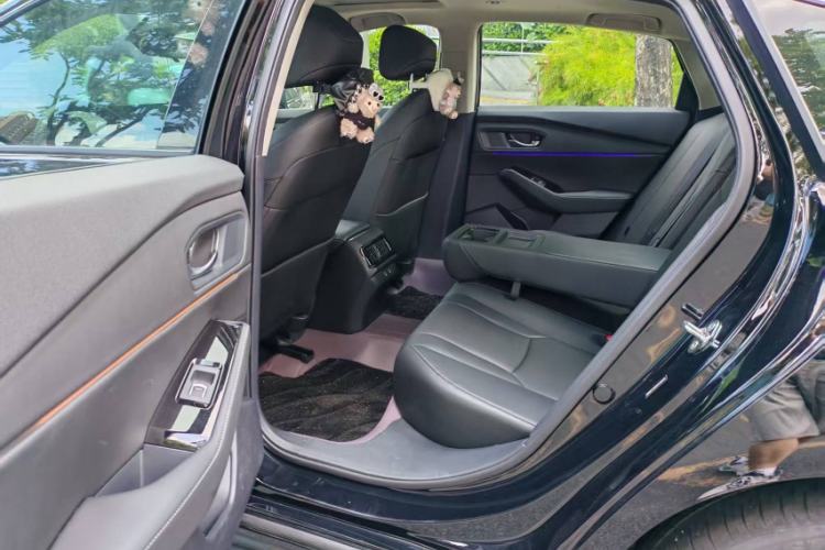 Used Honda Accord 2025 Sport Series 260TURBO Luxury Edition Interior 6