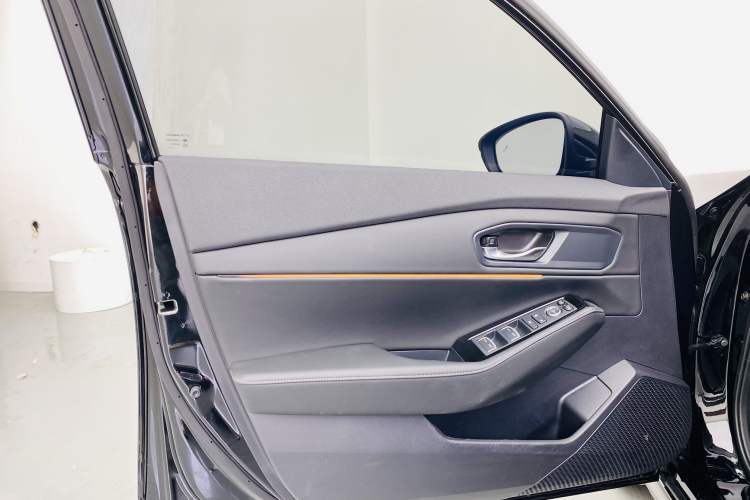 Used Honda Accord 2025 Sport Series 260TURBO Luxury Edition Interior 6