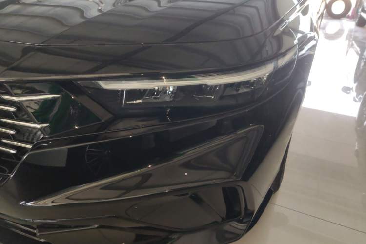 Used Honda Accord 2025 Sport Series 260TURBO Luxury Edition Left Front Headlight