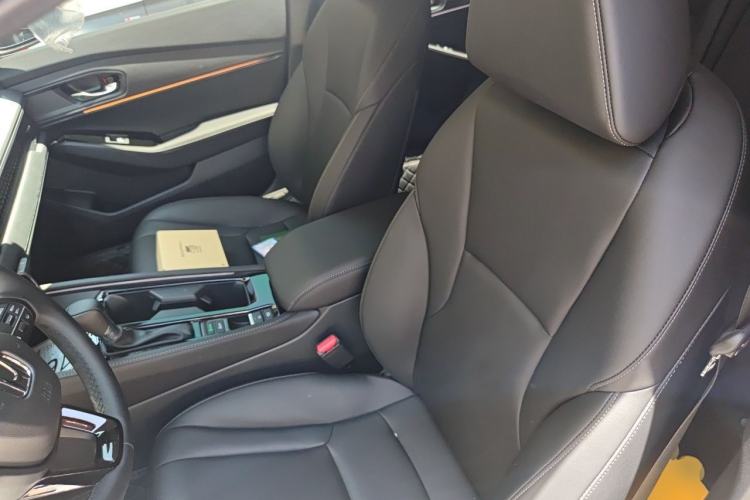 Used Honda Accord 2025 260TURBO Luxury Edition Left Front Seat