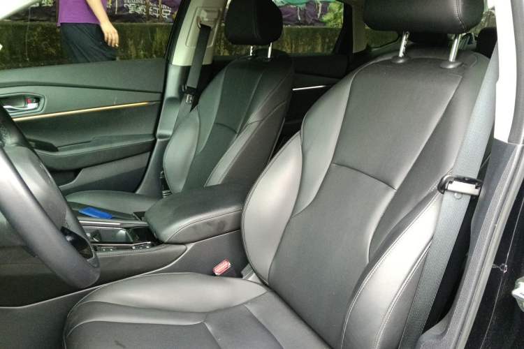 Used Honda Accord 2025 260TURBO Luxury Edition Left Front Seat