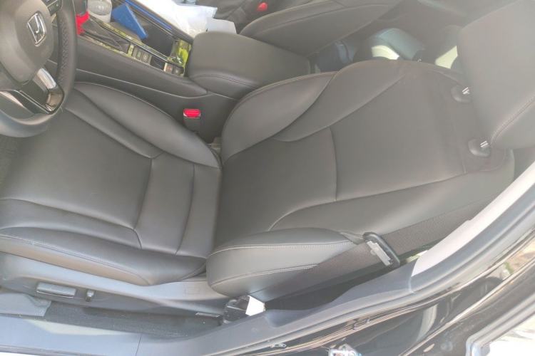 Used Honda Accord 2025 Sport Series 260TURBO Luxury Edition Left Front Seat