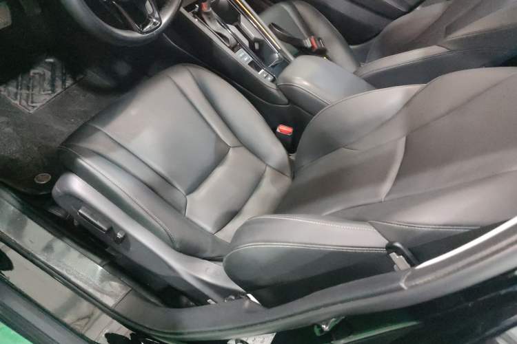 Used Honda Accord 2025 260TURBO Luxury Edition Left Front Seat
