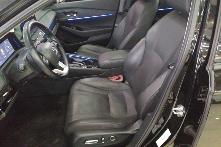 Used Honda Accord 2025 260TURBO Prestige Edition Left Front Seat